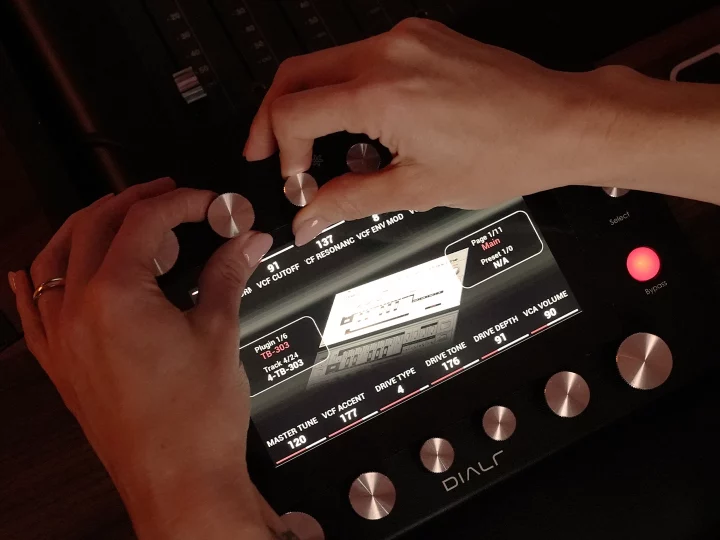 Producely Dialr Test: Smarter Controller mit Auto-Mapping