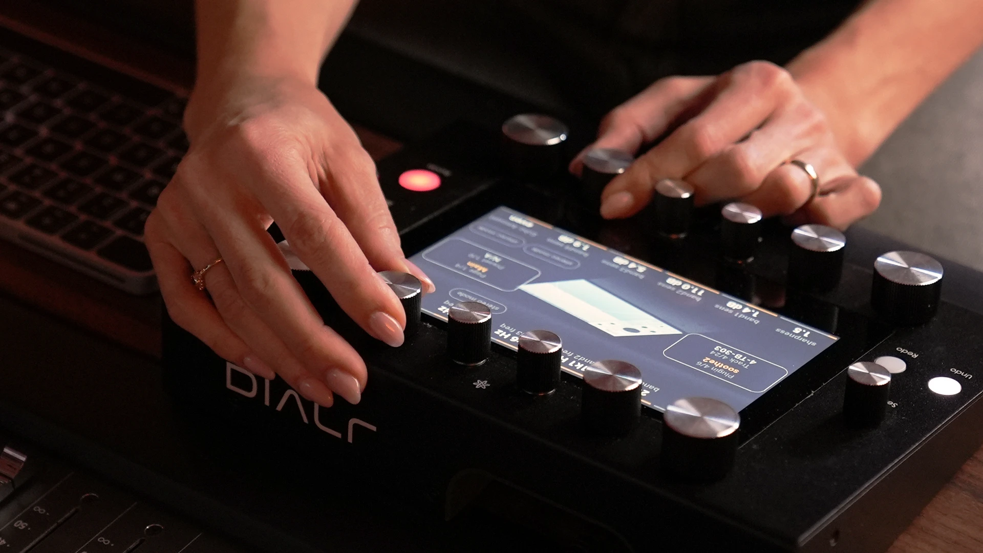 Producely Dialr Test Lifestyle Foto