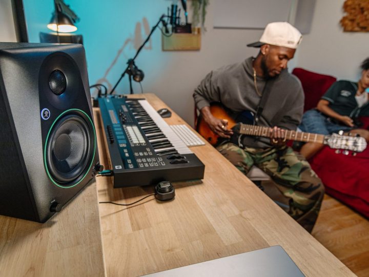 Mackie CR4.5 & CR5BT Test: Kleiner Preis, großer Klang