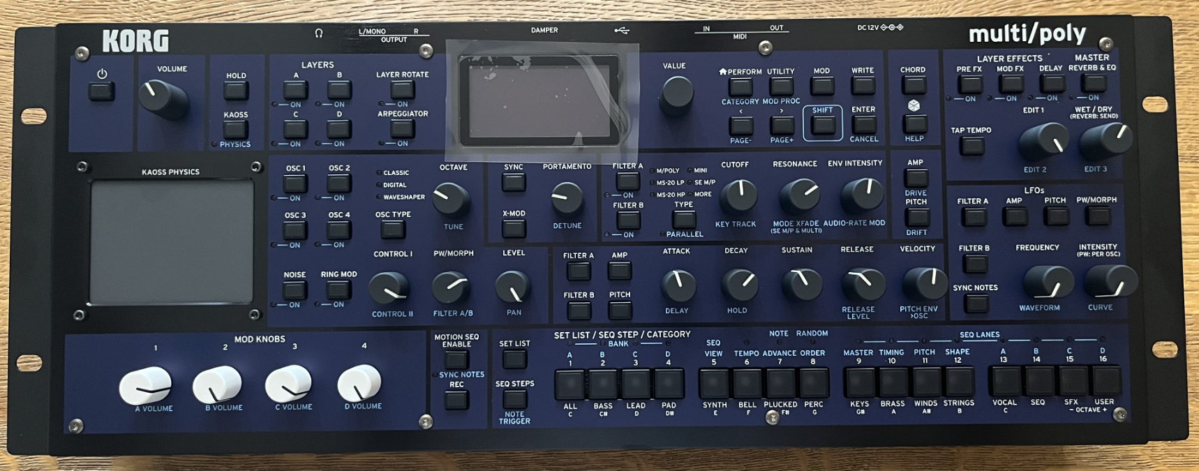 Korg Multi/Poly Test: Frontansicht des Synthesizers